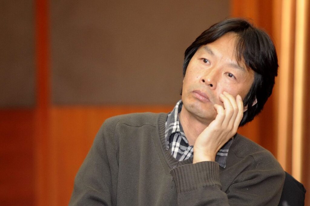 刘震云《一句顶一万句》:孤独不是缺口,而是与自己相遇的入口 刘震云《一句顶一万句》:孤独不是缺口,而是与自己相遇的入口